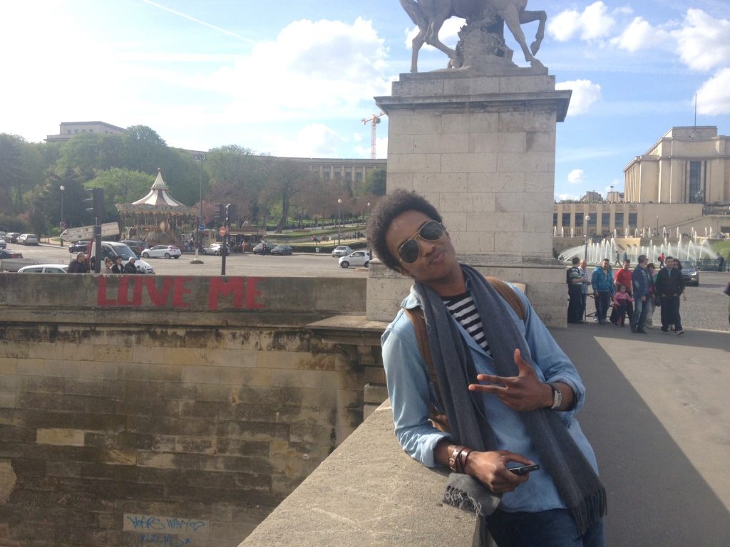 Tony Triumph_Love_Paris-001